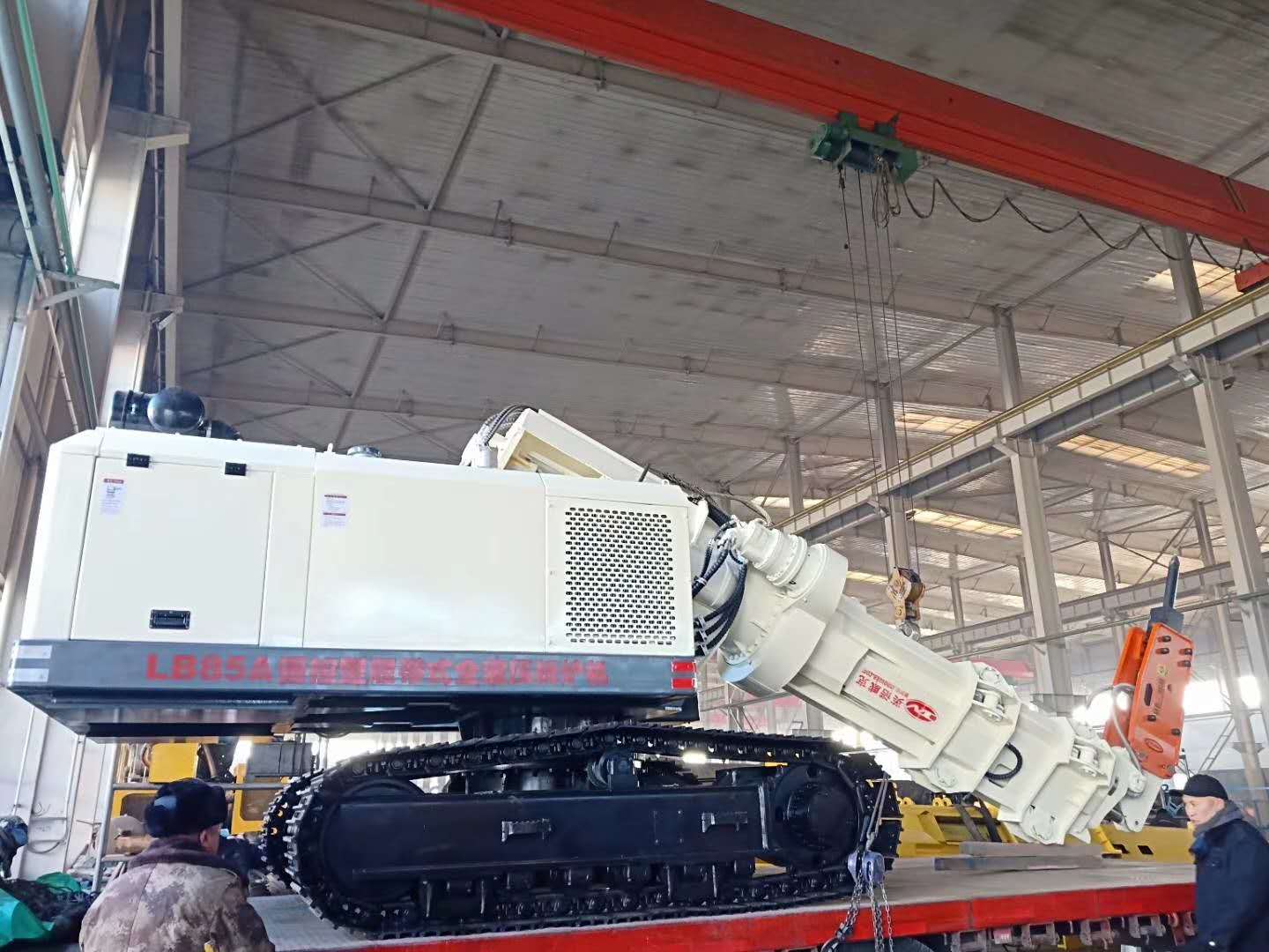 LB85A遙控型拆爐機(jī)